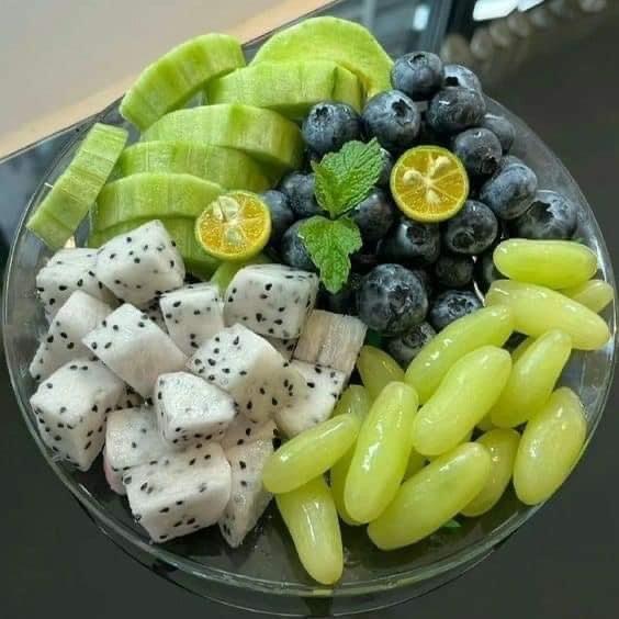 Rustic Rhapsody: Sun-Kissed Fruit Assortment